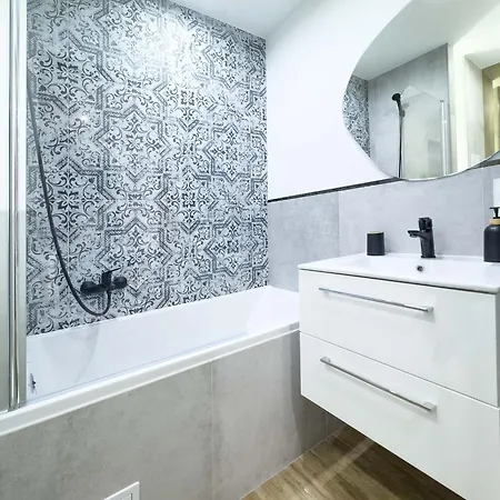 Apartament 2 Pokoje Sanok Jana Pawla Ii 41 Mieszkania 25 Apartment Gdansk